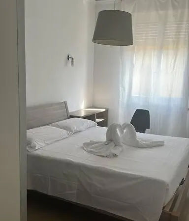 아파트 Fuoriporta Affitti Brevi - Borgo Maria Luigia *